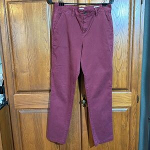 Women’s Gap girlfriend chinos in cranberry, size 0